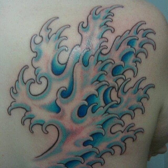 90+ Japanese Wave Tattoo Designs You Need To See!